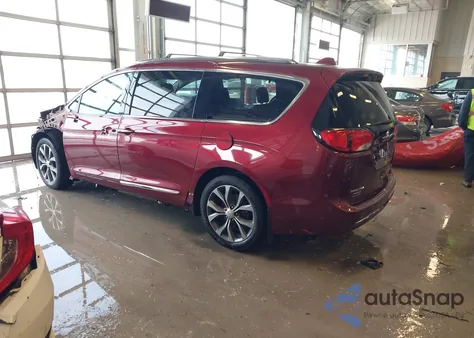 2017 Chrysler Pacifica Limited z USA, uszkodzony, nr VIN 2C4RC1GG8HR851326